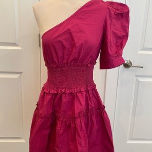 En Saison Beautiful, lightweight cotton, one shoulder mini dress